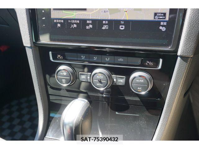 VolksWagen GOLF 2017-06 329384-12