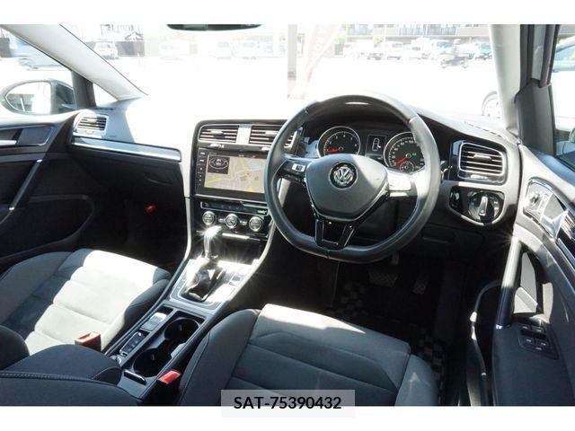 VolksWagen GOLF 2017-06 329384-22