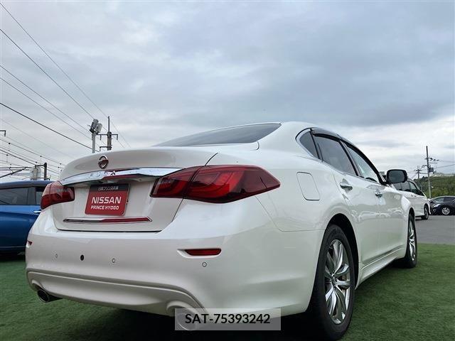Nissan FUGA 2021-03 271127-1