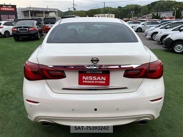 Nissan FUGA 2021-03 271127-23