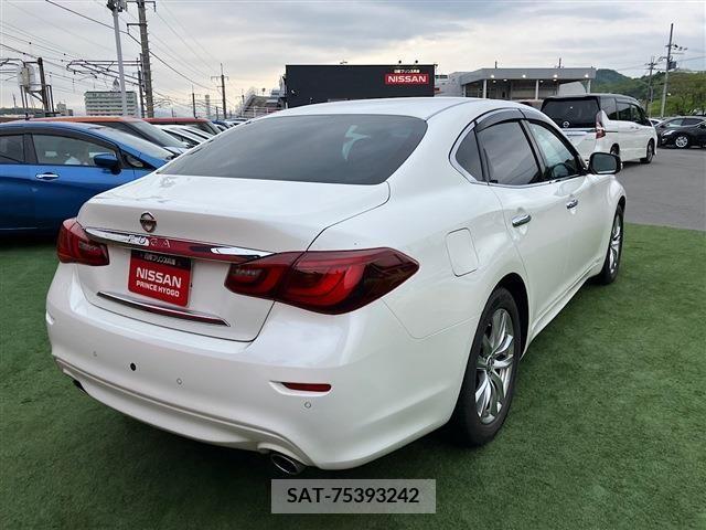 Nissan FUGA 2021-03 271127-24