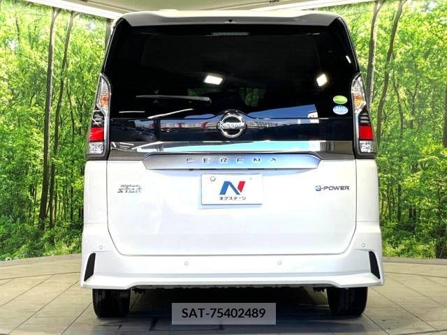 Nissan SERENA 2018-08 204486-15