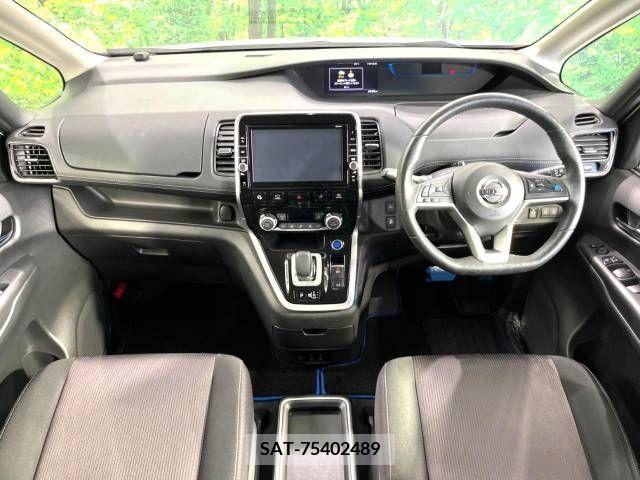 Nissan SERENA 2018-08 204486-1