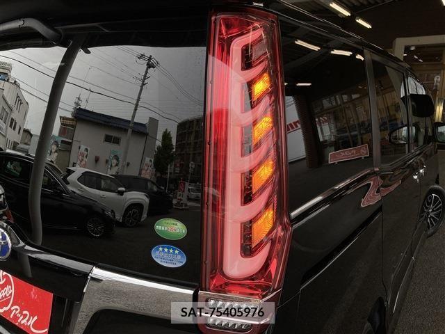 Toyota ESQUIRE 2019-04 359776-17