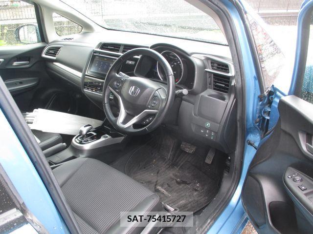 Honda FIT HYBRID 2018-08 376657-13