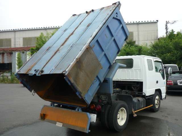 Isuzu ELF TRUCK 2003-02 2245-6