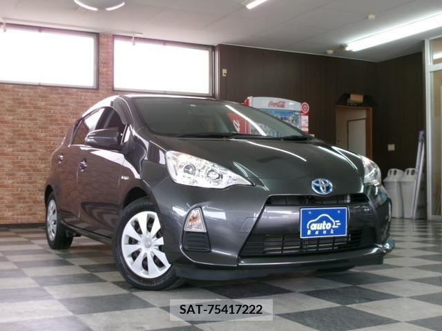 Toyota AQUA 2012-05 351713-24