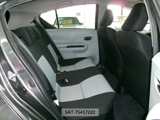 Toyota AQUA 2012-05 351713-9