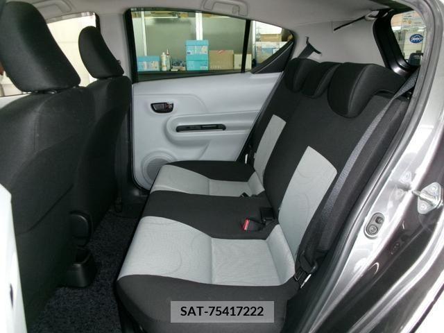 Toyota AQUA 2012-05 351713-8