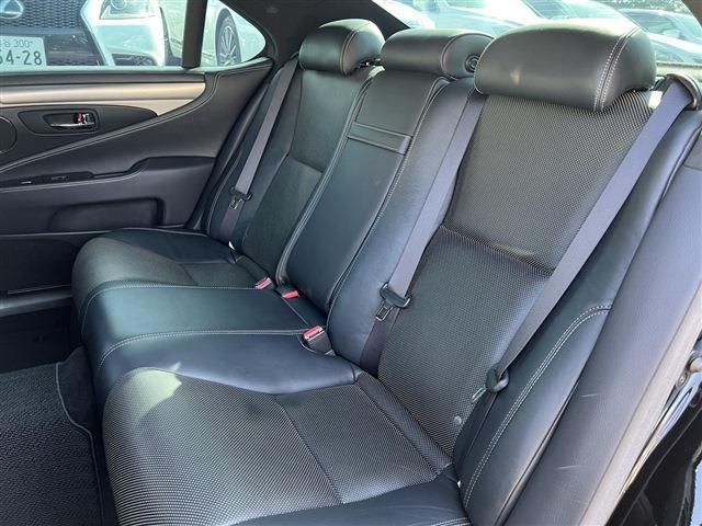 Lexus LS 2014-08 13909-19