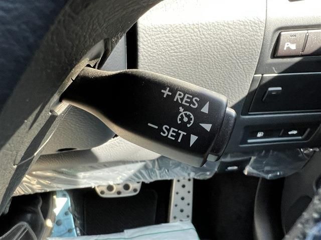 Lexus LS 2014-08 13909-13