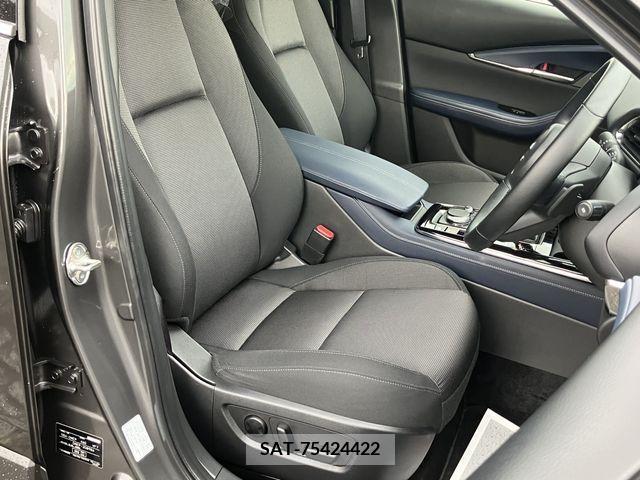 Mazda CX-30 2022-07 390184-9