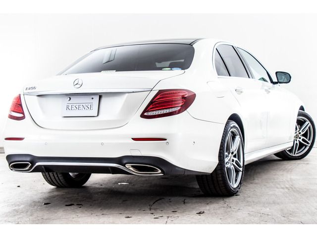 Mercedes Benz E-CLASS 2018-09 9938-2