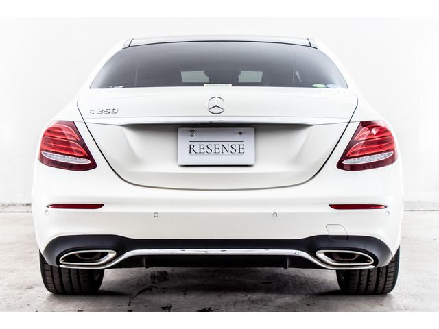 Mercedes Benz E-CLASS 2018-09 9938-6