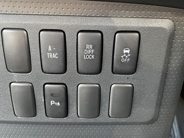 Toyota FJ CRUISER 2014-09 27356-29