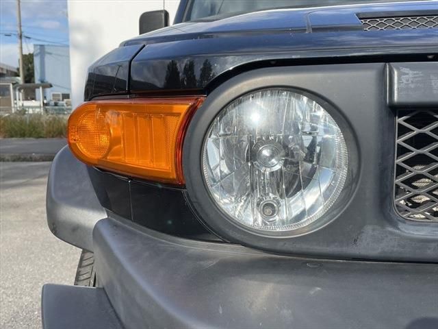 Toyota FJ CRUISER 2014-09 27356-9