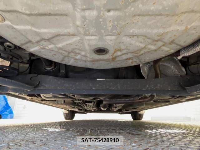 Nissan NOTE 2013-05 351582-19