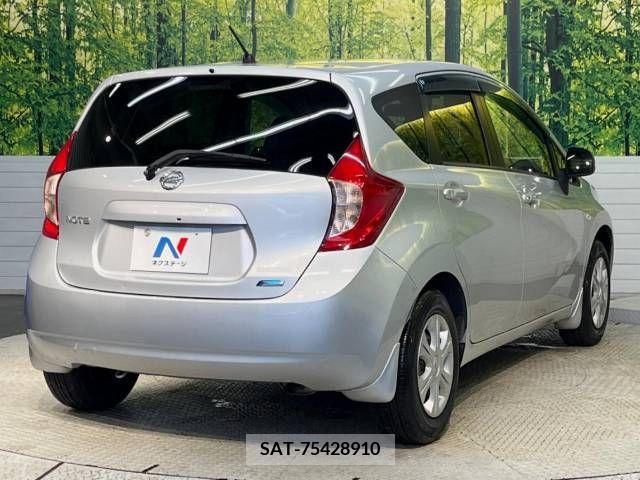 Nissan NOTE 2013-05 351582-17