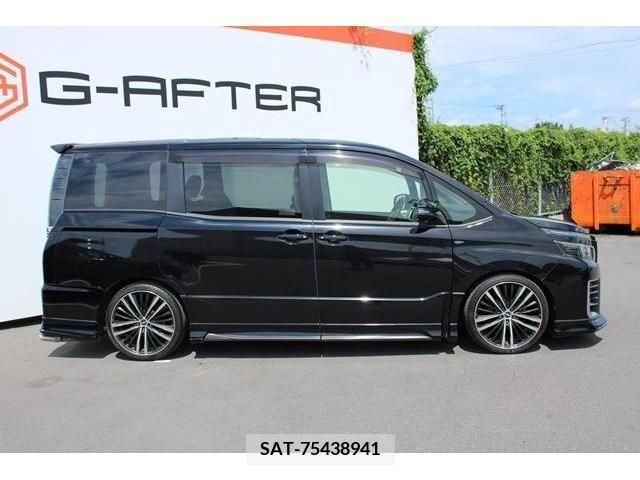 Toyota VOXY 2014-11 346732-6