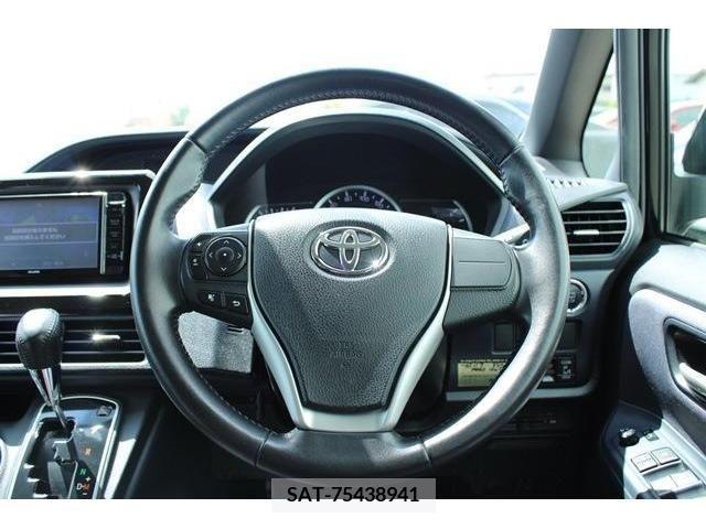Toyota VOXY 2014-11 346732-14