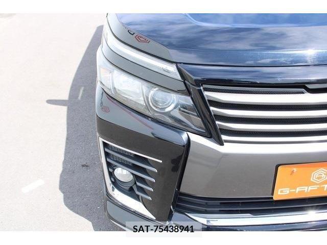 Toyota VOXY 2014-11 346732-10