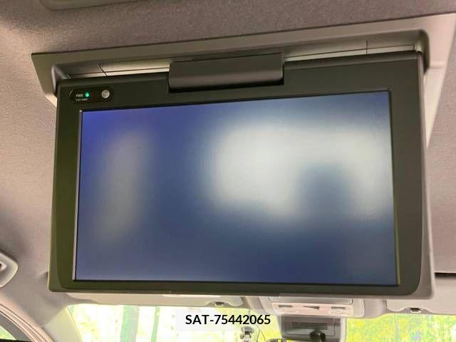 Toyota VOXY 2019-09 349987-2