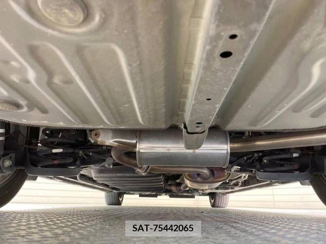 Toyota VOXY 2019-09 349987-19