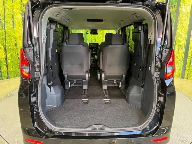 Toyota NOAH 2023-04 187352-11