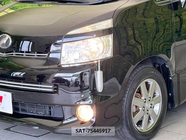 Toyota VOXY 2009-08 394934-11