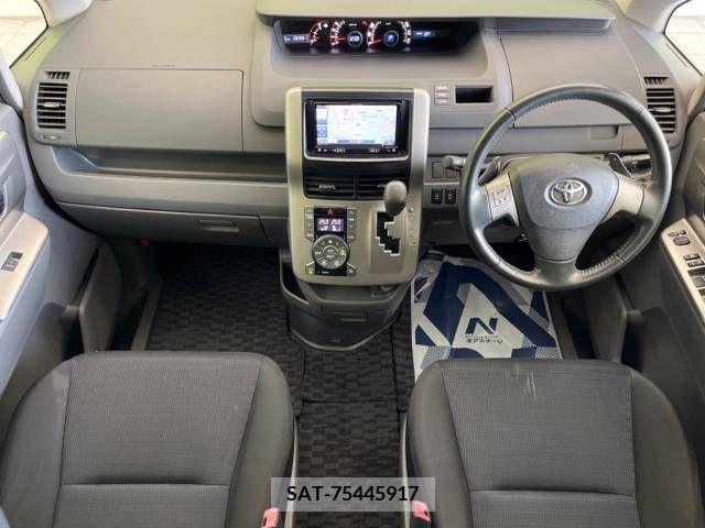 Toyota VOXY 2009-08 394934-1