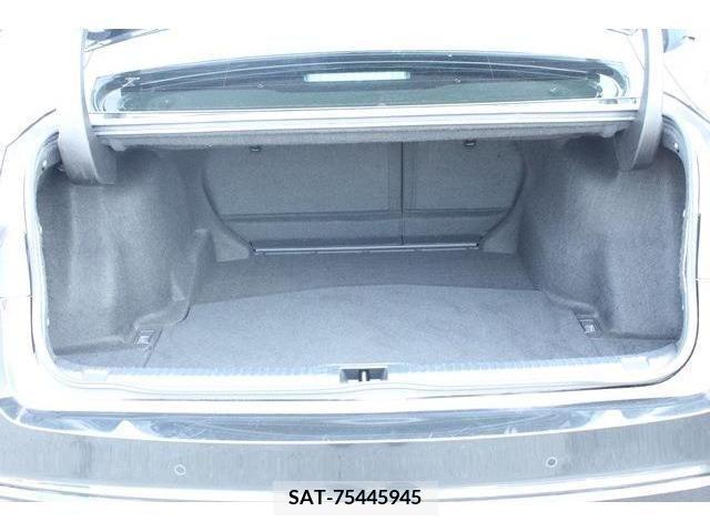 Lexus IS 2022-02 354328-17