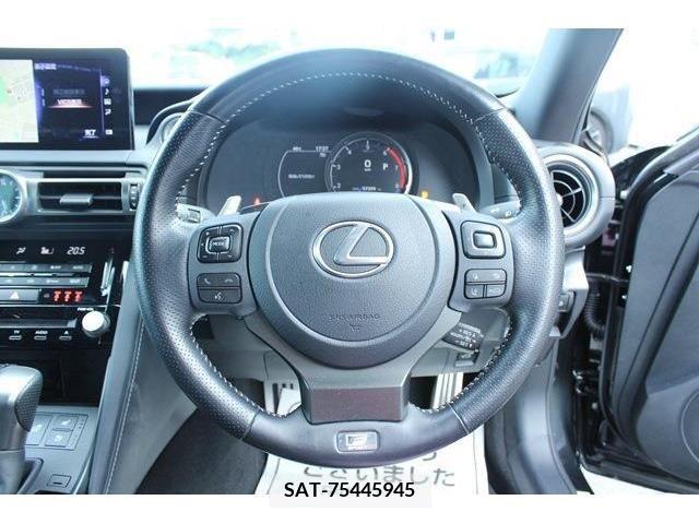 Lexus IS 2022-02 354328-15