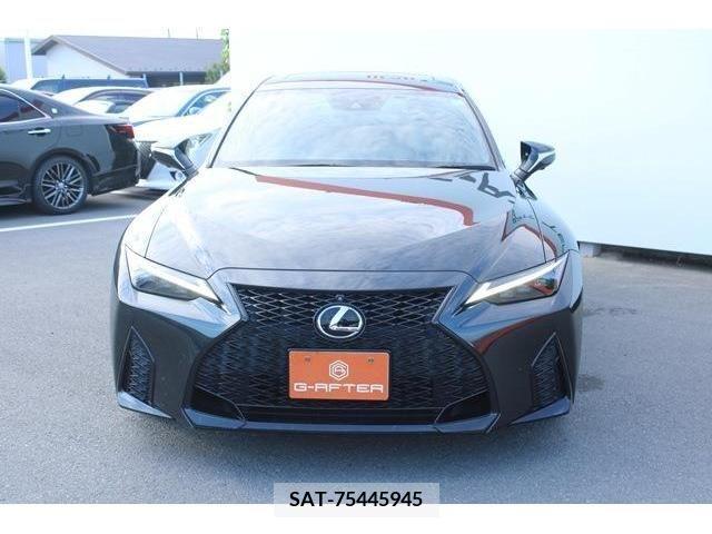 Lexus IS 2022-02 354328-6