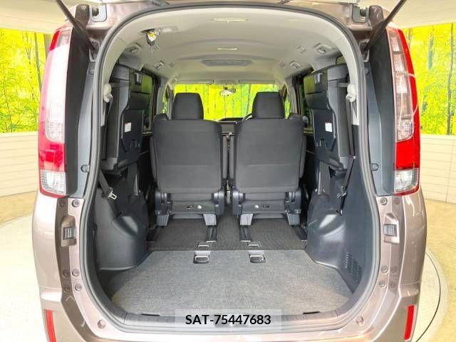 Toyota NOAH 2014-06 235261-11
