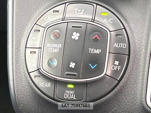 Toyota NOAH 2014-06 235261-6