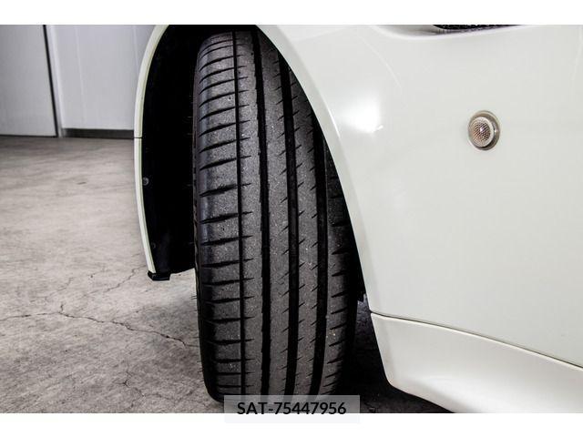 Aston Martin V8 2015-01 202020-10