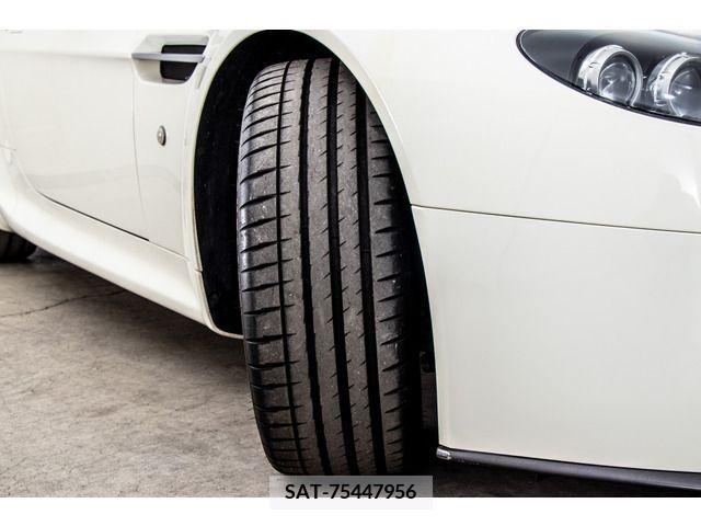 Aston Martin V8 2015-01 202020-12