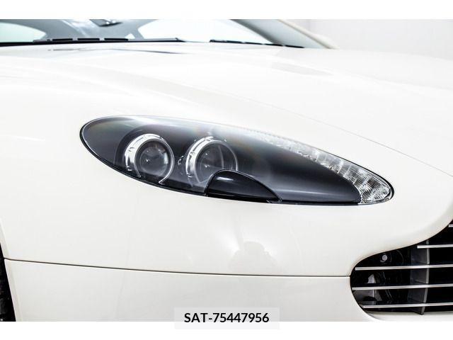 Aston Martin V8 2015-01 202020-7