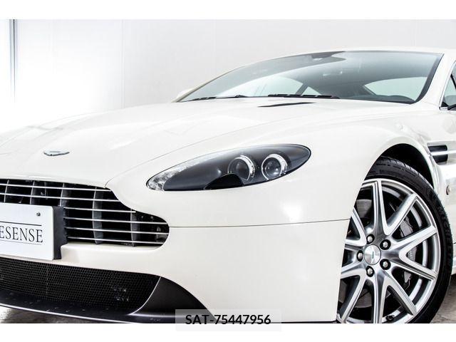 Aston Martin V8 2015-01 202020-4
