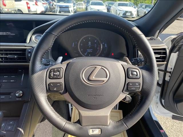 Lexus RC 2015-11 15701-1
