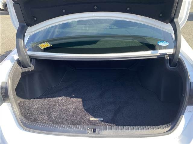 Lexus RC 2015-11 15701-14