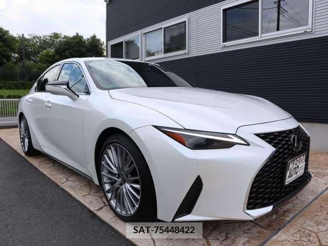 Lexus IS 2023-01 388387-2