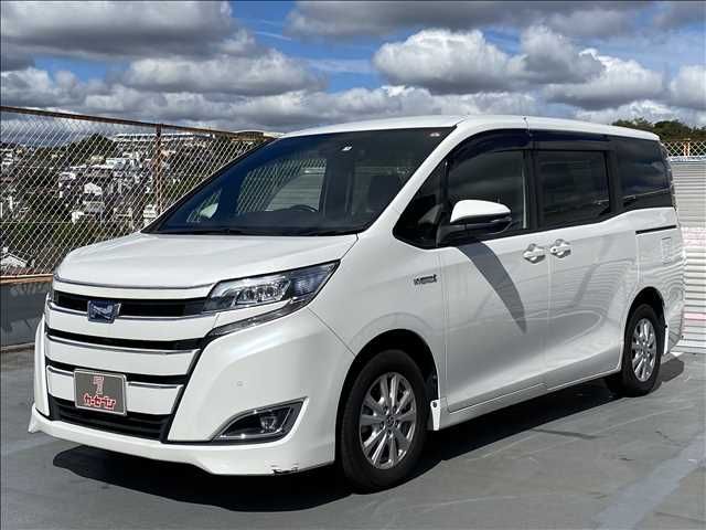 Toyota NOAH HYBRID 2019-05 15586-0