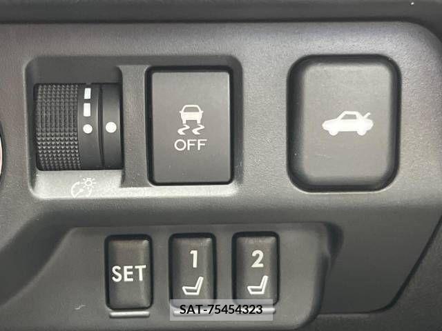 Subaru WRX S4 2017-09 316919-5