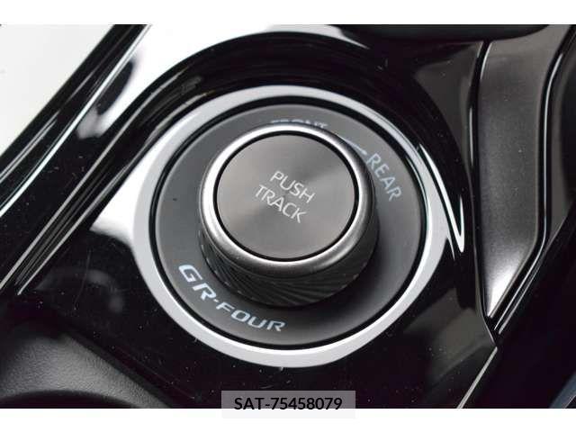 Toyota COROLLA 2023-11 213606-14
