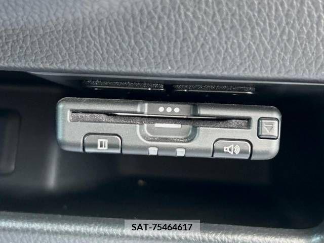 Nissan ROOX 2019-11 323938-9