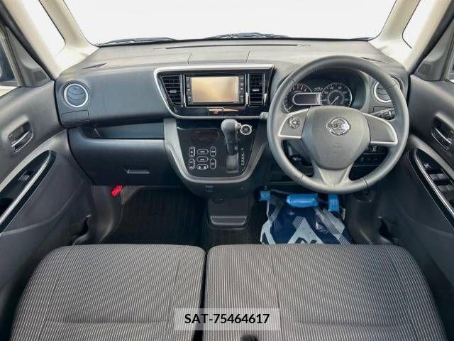 Nissan ROOX 2019-11 323938-1