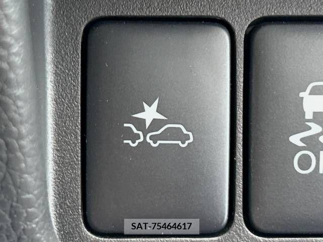 Nissan ROOX 2019-11 323938-7