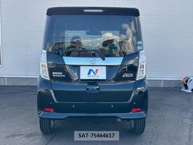 Nissan ROOX 2019-11 323938-15