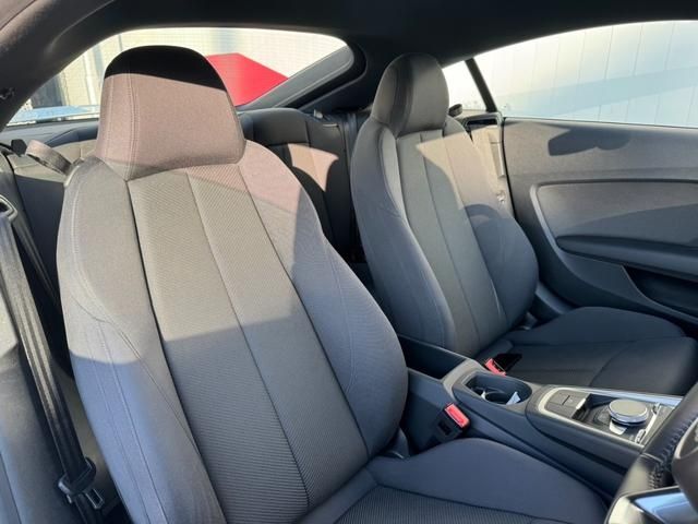 Audi TT 2021-09 23107-12
